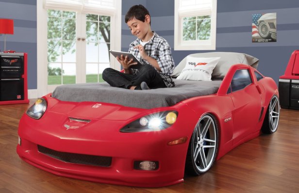 Step2 Corvette Bed with Lights - Red/Silver/Black